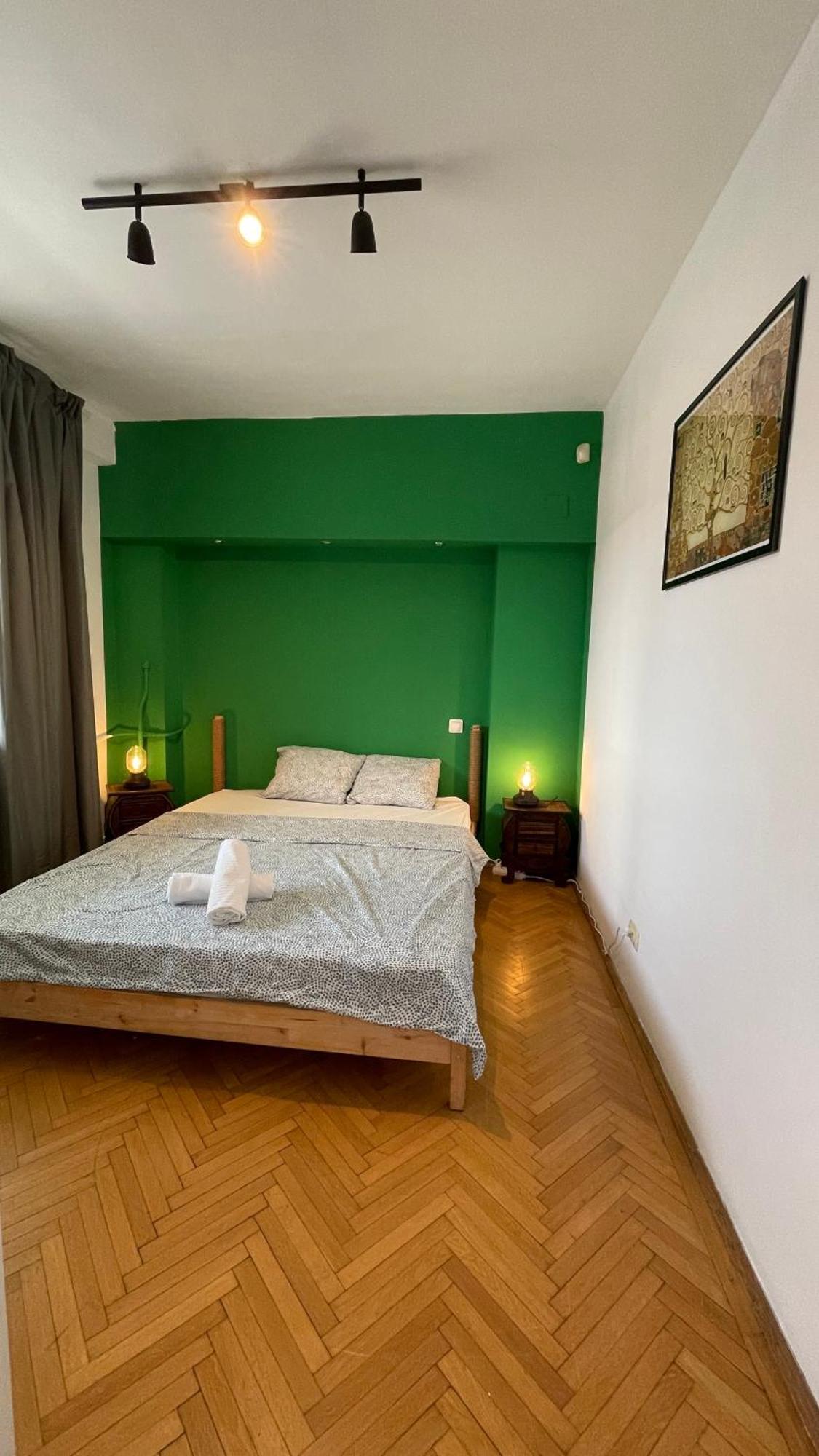 Terrace Balcony Downtown Delight Old Town Oasis City Center Universitate Square Old Town Bucureşti Exterior foto